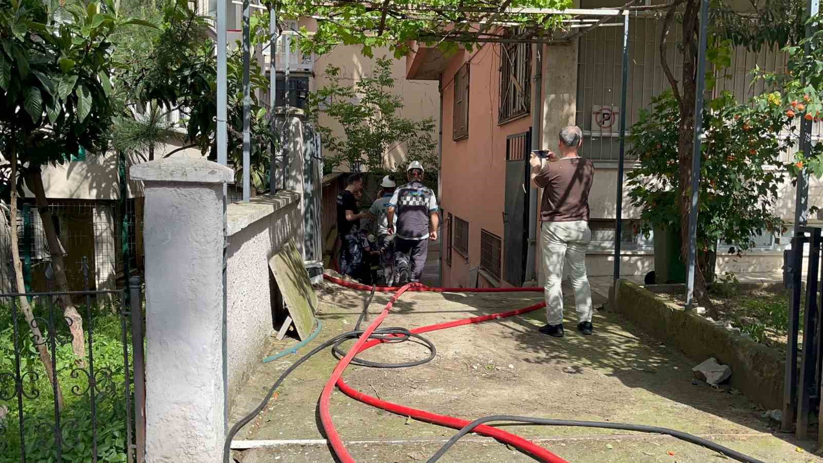 hastane yakininda yangin panigi ekipler seferber oldu 3 cbOc55rk