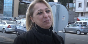 hastanede-uyuyan-cocugun-uzerini-orten-guvenlik-gorevlisi-yurekleri-isitti-6uVFf5qB.jpg