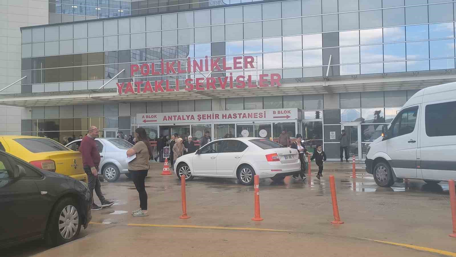 hastaneye kaldirilan muhittin bocek tetkiklerinin ardindan cezaevine goturuldu 1 lC2rXSYJ