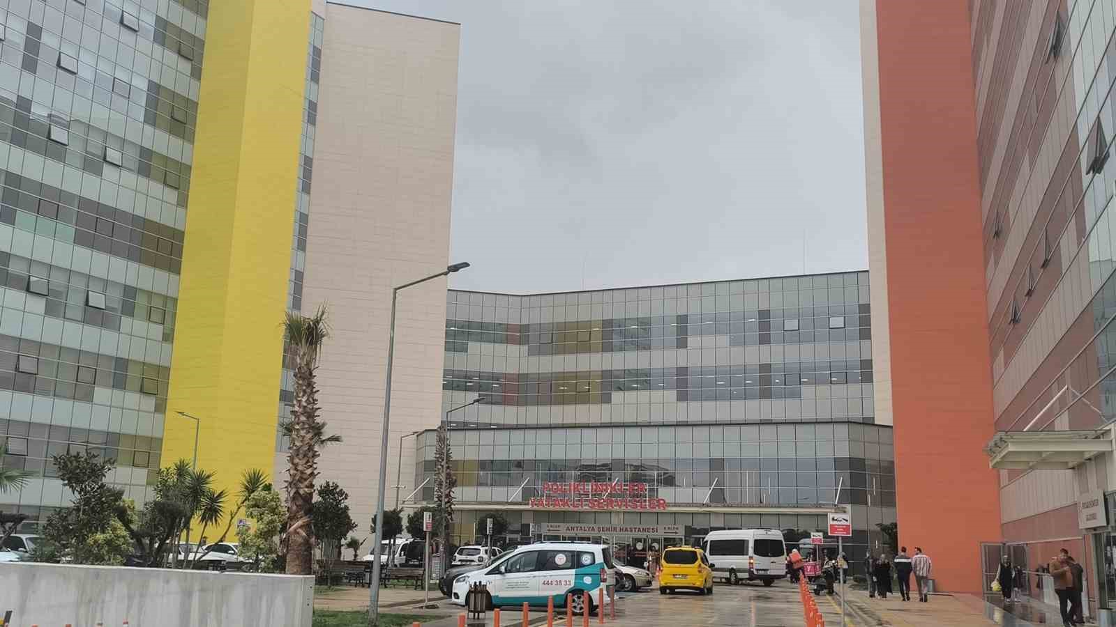 hastaneye kaldirilan muhittin bocek tetkiklerinin ardindan cezaevine goturuldu 2 HRlAvlaw