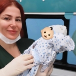hastaneye-sevk-edilen-hamile-kadin-ambulansta-dogum-yapti-yliX7AzZ.jpg