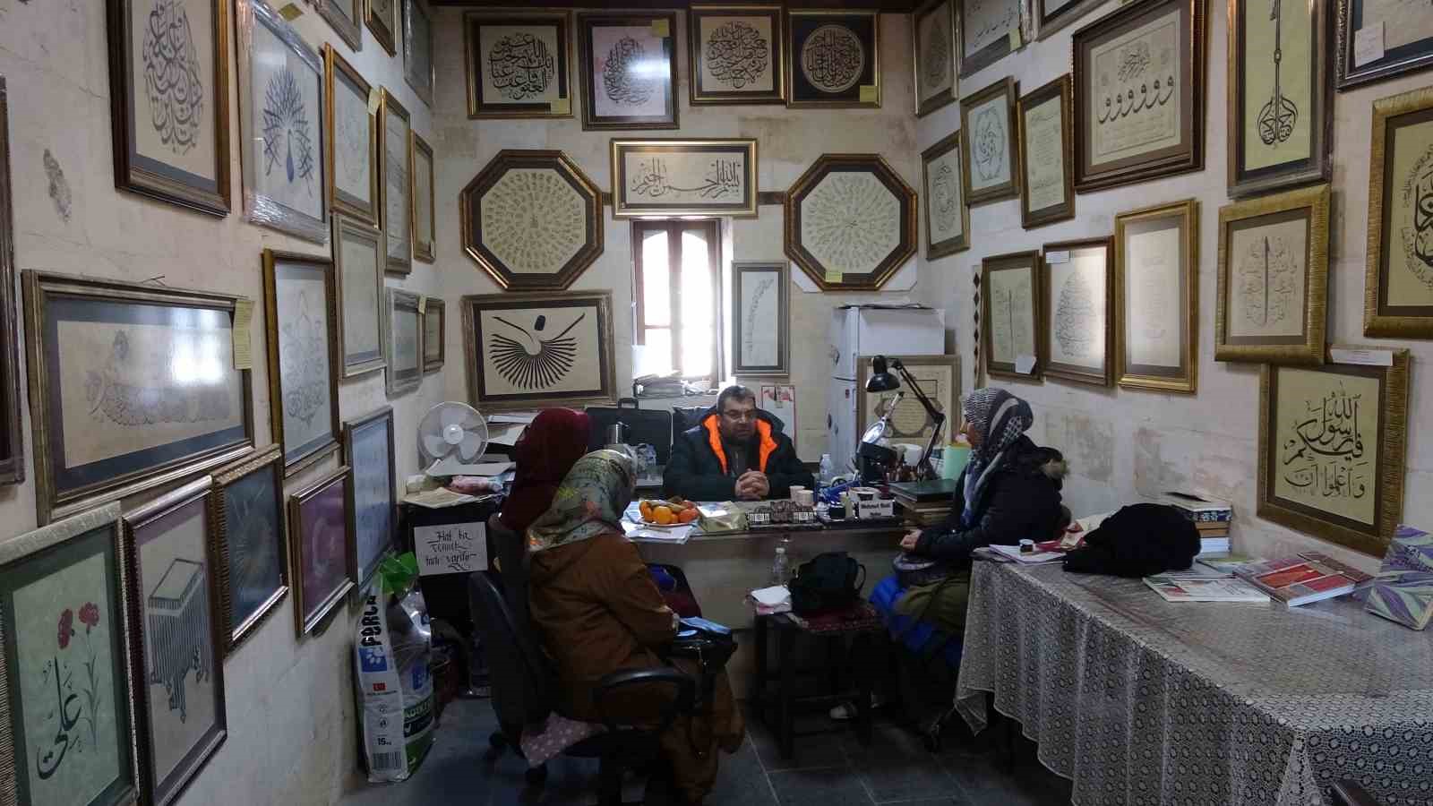 hat sanatcisi yeni ogrenciler yetistiriyor 6 WIsWajeh