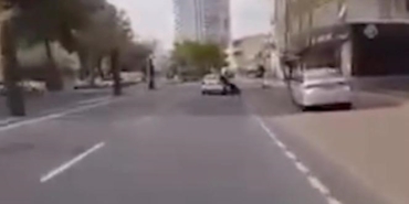 hatali-serit-degistirdi-motosiklet-surucusunu-dusurdu-1-gozalti-EaLpXvGu.jpg