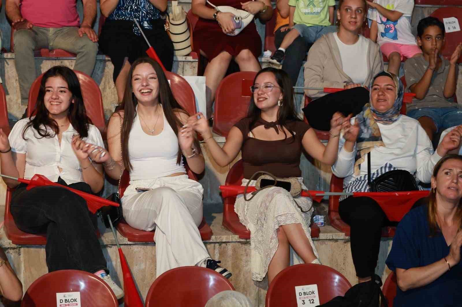 hatay ana vatana katilisinin 87 yilini konser programiyla kutladi 2 wCp5QvqR