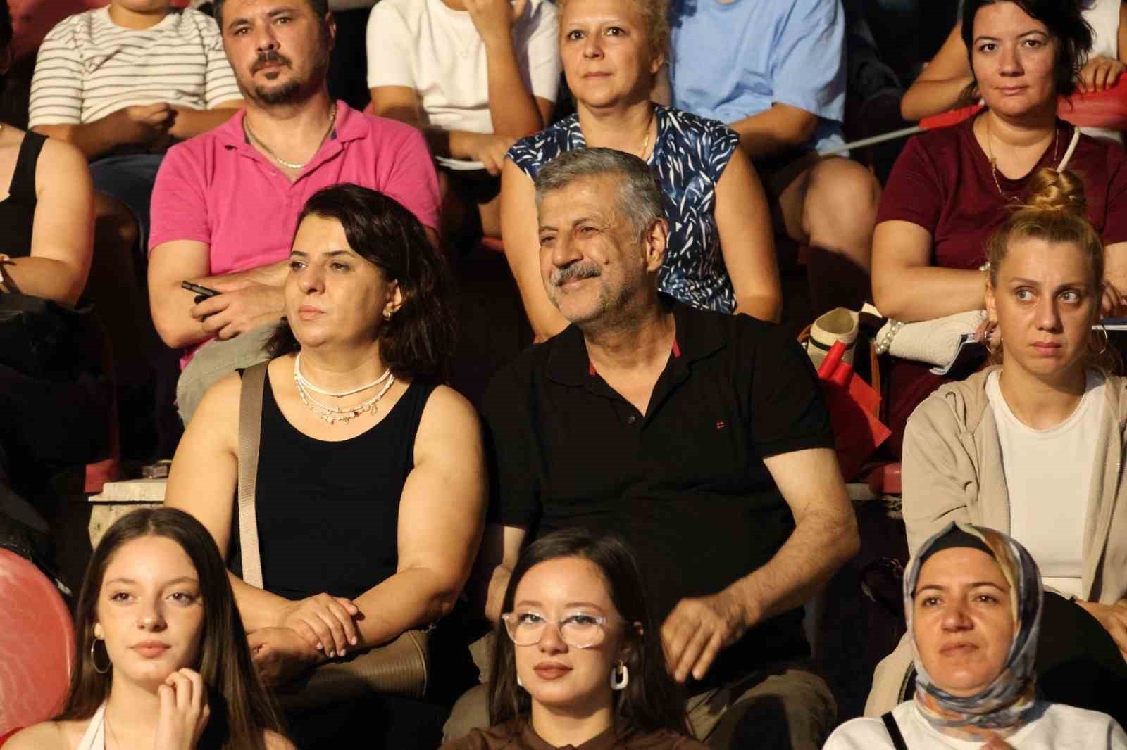 hatay ana vatana katilisinin 87 yilini konser programiyla kutladi 3 rCwsiIqZ