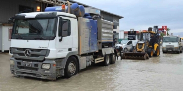hatay-buyuksehir-belediyesi-ekipleri-110-noktaya-mudahale-ederek-32-vatandasi-kurtardi-en9ulITS.jpg