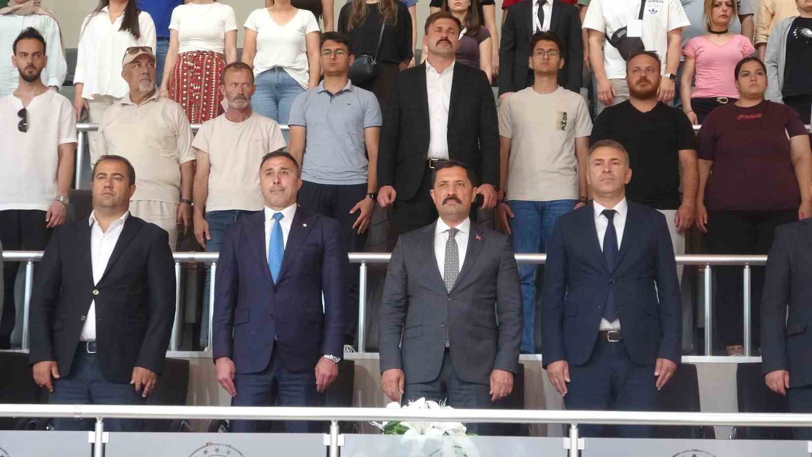 Hatay’da 67 ilden gelen 917 genç judocu minderde ter dökecek 9 hatayda 67 ilden gelen 917 genc judocu minderde ter dokecek 5 iOCgsyR9