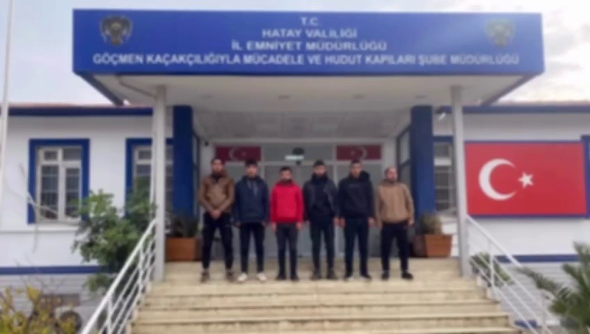 hatayda aracta 6 kacak gocmen yakalandi 0 3SKZWmiW
