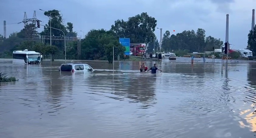 Hatay’da denizde hortum çıktı, karada etkili olan yağış sele neden oldu 8 hatayda denizde hortum cikti karada etkili olan yagis sele neden oldu 4 OcWnAQVV