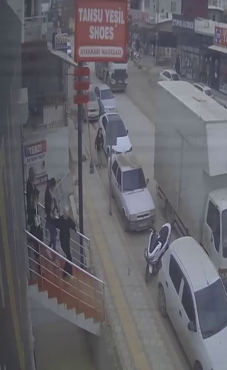 hatayda deprem korkusuyla yasanan kacis goruntulendi 1 Y4wrufFE