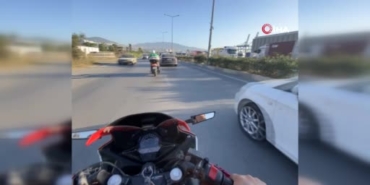 hatayda-devrilen-tir-yolu-trafige-kapatti-uzun-arac-kuyrugu-olustu-yM56PN82.jpg