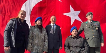 hatayda-duygulandiran-bulusma-depremzede-beliz-3-yildir-sakladigi-emanetin-sahibiyle-bir-araya-geldi-UjQhzwVG.jpg