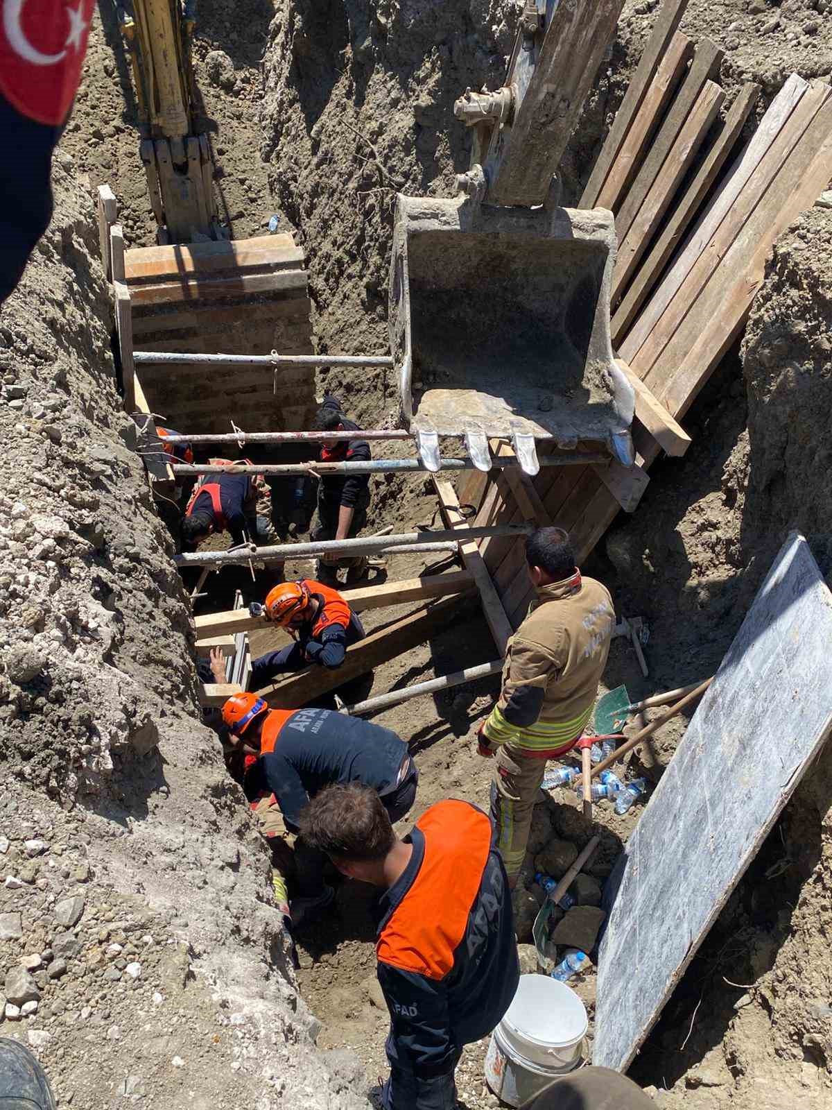 hatayda gocuk altinda kalan isci kurtarildi 1 OCUZZNpu