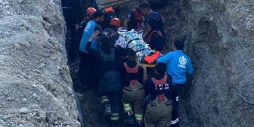 hatayda-gocuk-altinda-kalan-isci-kurtarildi-g7il7HMG.jpg