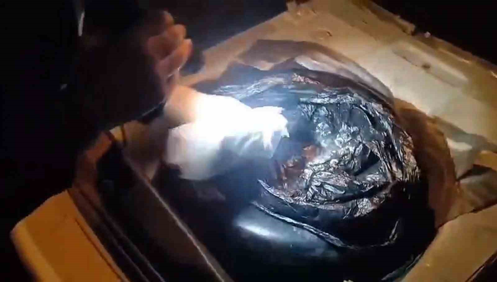 hatayda kacakcilik operasyonu otomobilin her yerinden telefon ve elektronik sigara fiskirdi 5 wYV6Z7lf