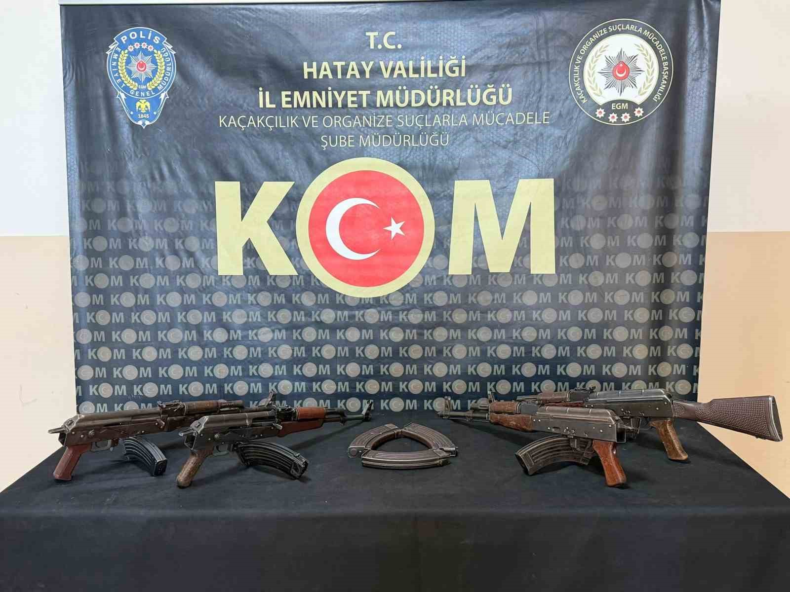 hatayda kalasnikof kacakciliginda 4 kisi tutuklandi 1 O3HbQNj2