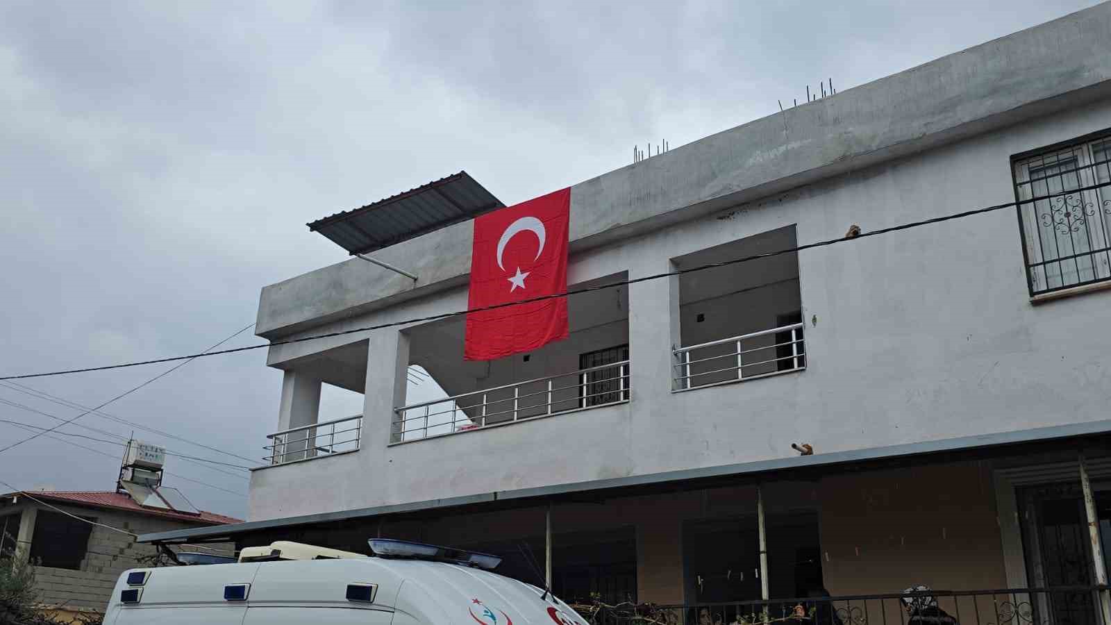 hatayda kalp krizi geciren asker hayatini kaybetti 3 TNigC5Yy