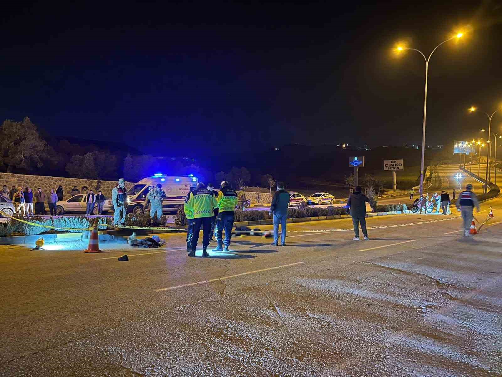hatayda motosiklet devrildi 2 cocuk hayatini kaybetti 0