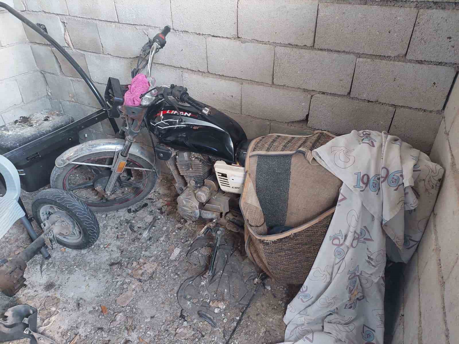 hatayda motosiklet hirsizligi cetesi tutuklandi 2 EciwD4mz