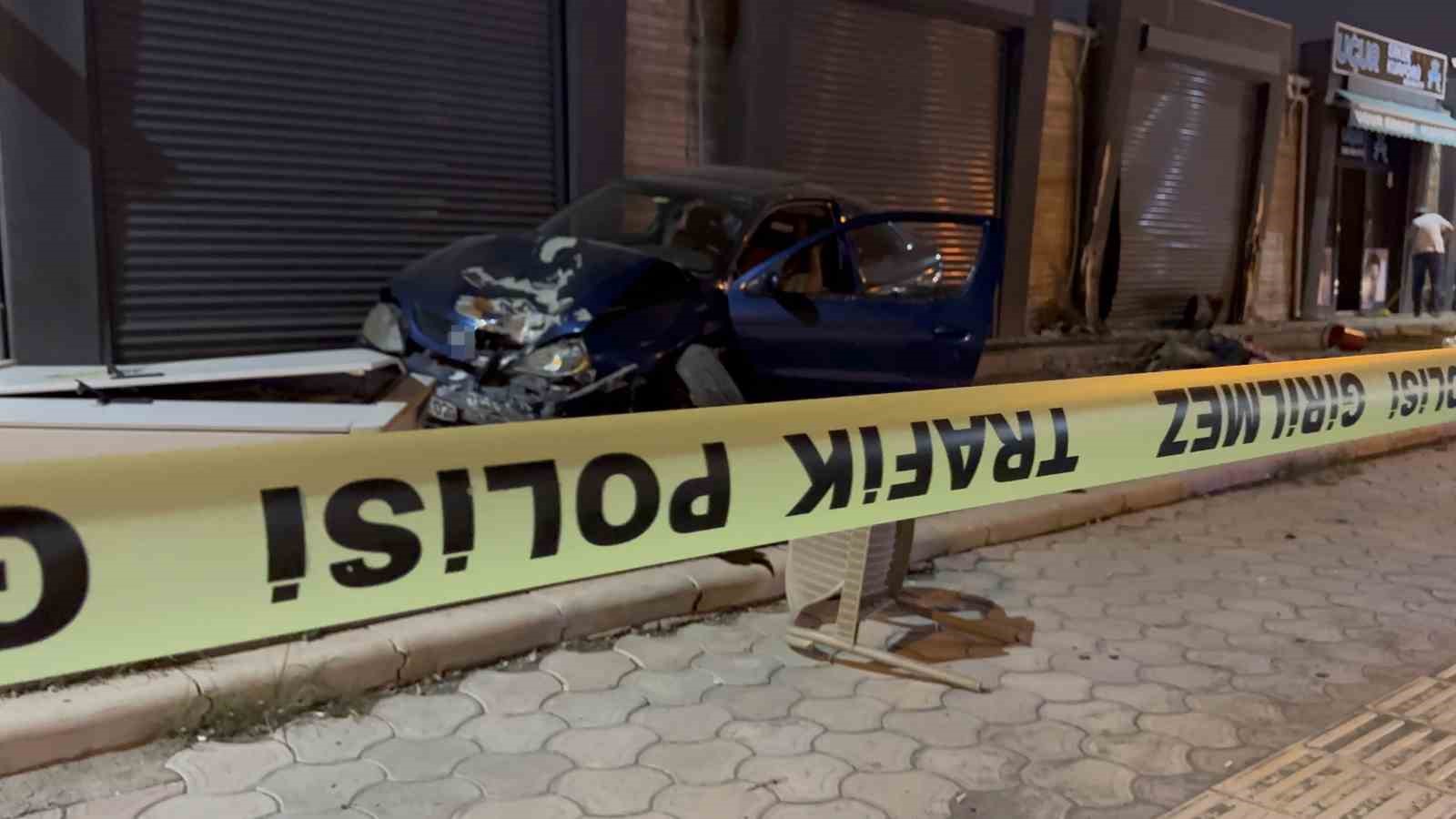 hatayda otomobil kaldirimdaki cocuga carpti 5