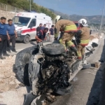 hatayda-otomobil-refuje-carpti-1i-agir-3-yarali-uT7TEgyc.jpg