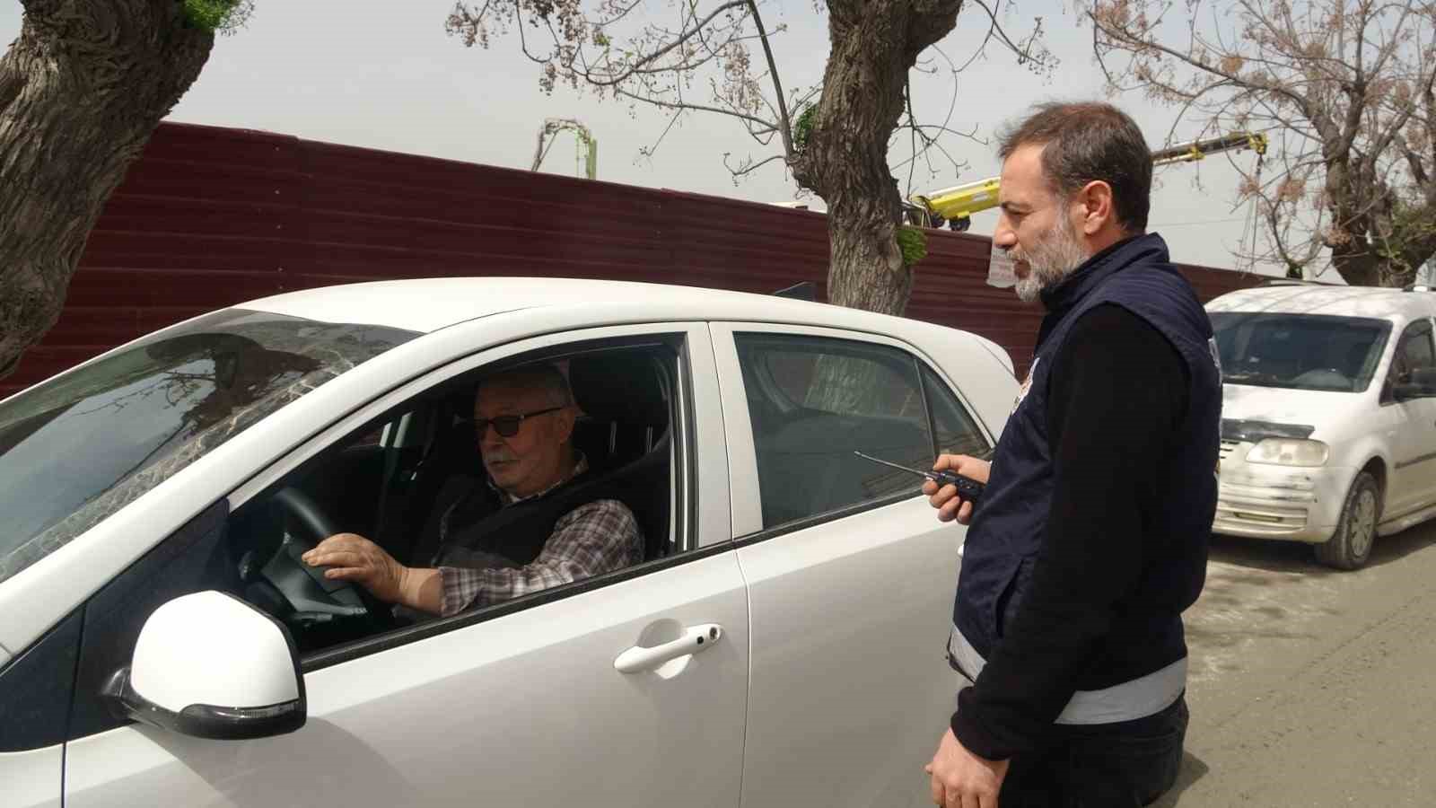 hatayda polis ekipleri hatali park konusunda suruculeri uyardi 2 rOYjNQ8y