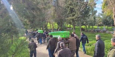 hatayda-su-dolu-temelin-icindeki-toplarini-almak-isterken-dusup-olen-2-kardes-yan-yana-B9Aa2S46.jpg