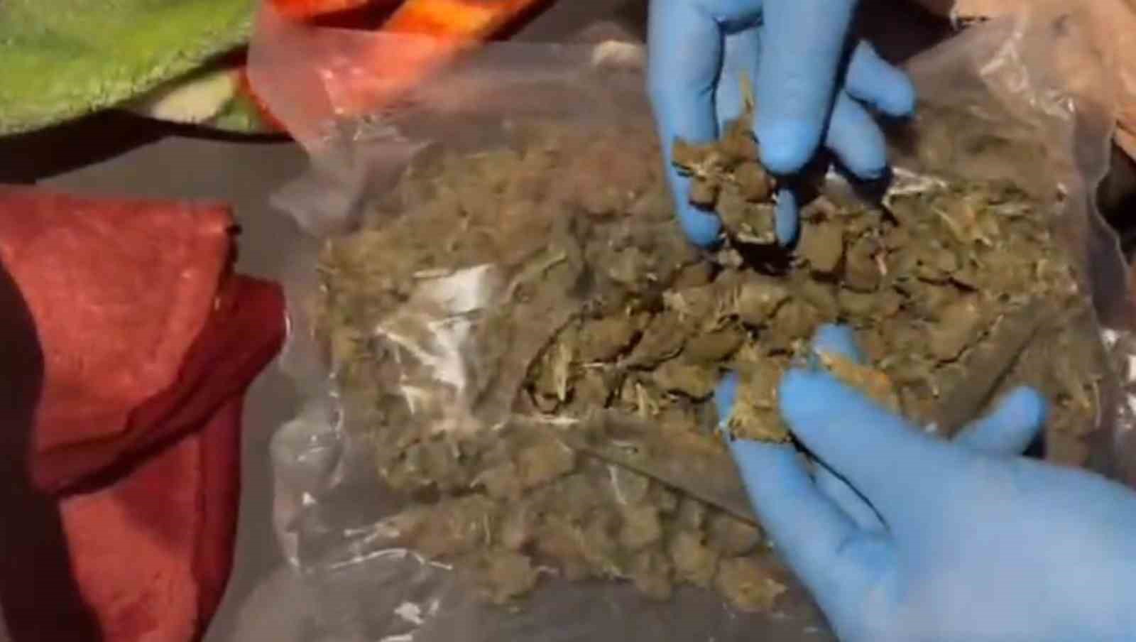 hatayda tirin yatak kismindan 5 kilo uyusturucu cikti 0 a3yVsbmj