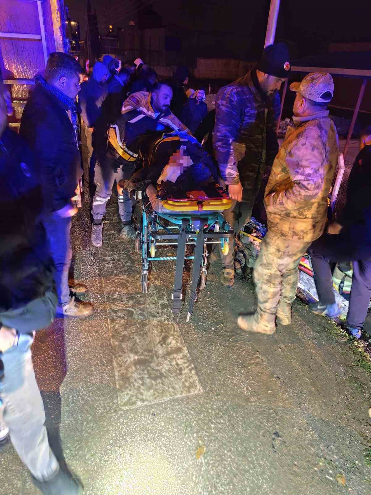hatayda trafik kazasi 1 olu 3 yarali 1