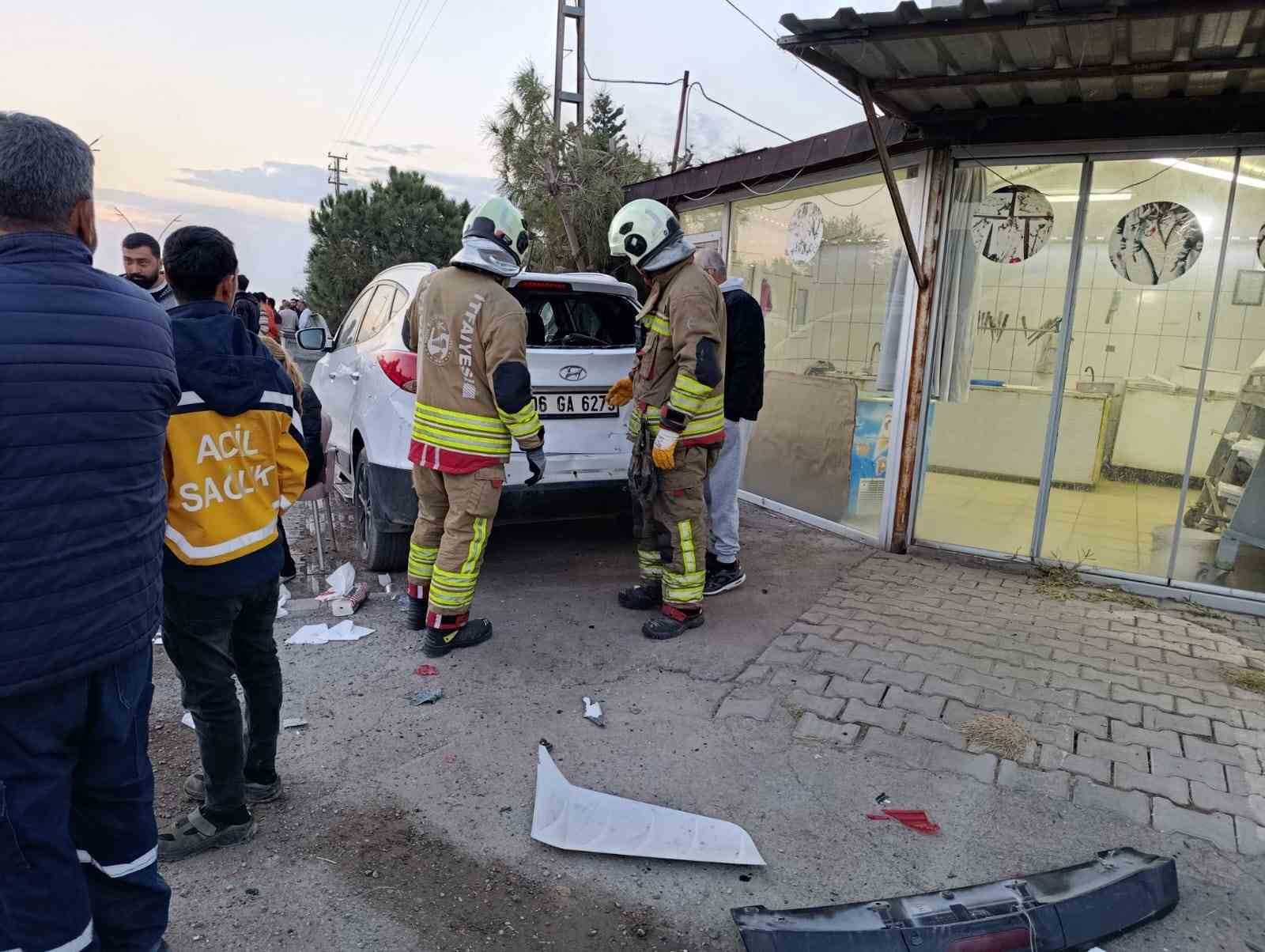 hataydaki zincirleme trafik kazasinda yarali sayisi 18e yukseldi 4 3GdkkBaW