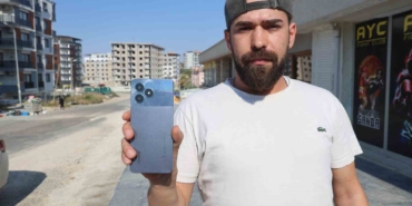 hatiralari-buradadir-dedigi-cep-telefonun-sahibini-gunlerdir-ariyor-BXBJHHCB.jpg