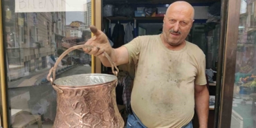 hatiralari-parlatiyor-CpFEf3Om.jpg