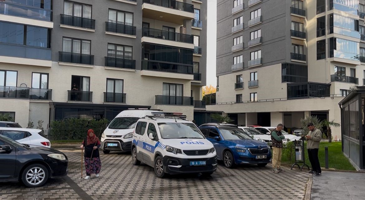 hava almak icin ciktigi camdan dusen genc hayatini kaybetti 1 46VzFS5E