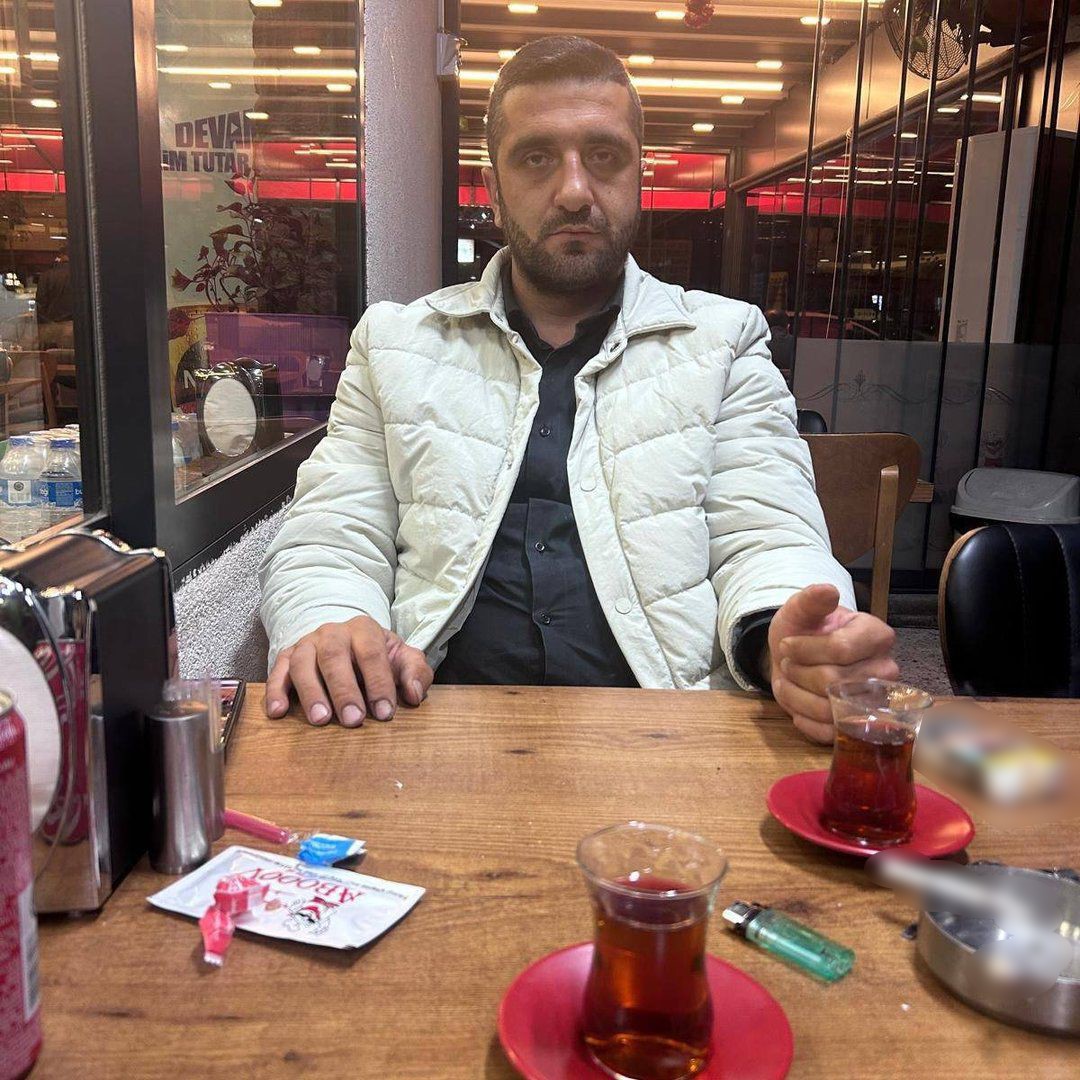 hava almak icin ciktigi camdan dusen genc hayatini kaybetti 5 d7Hc5fmi
