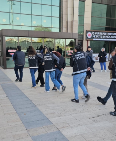 hava-destekli-narkotik-operasyonu-25-kisi-tutuklandi-C8MGtiHU.jpg
