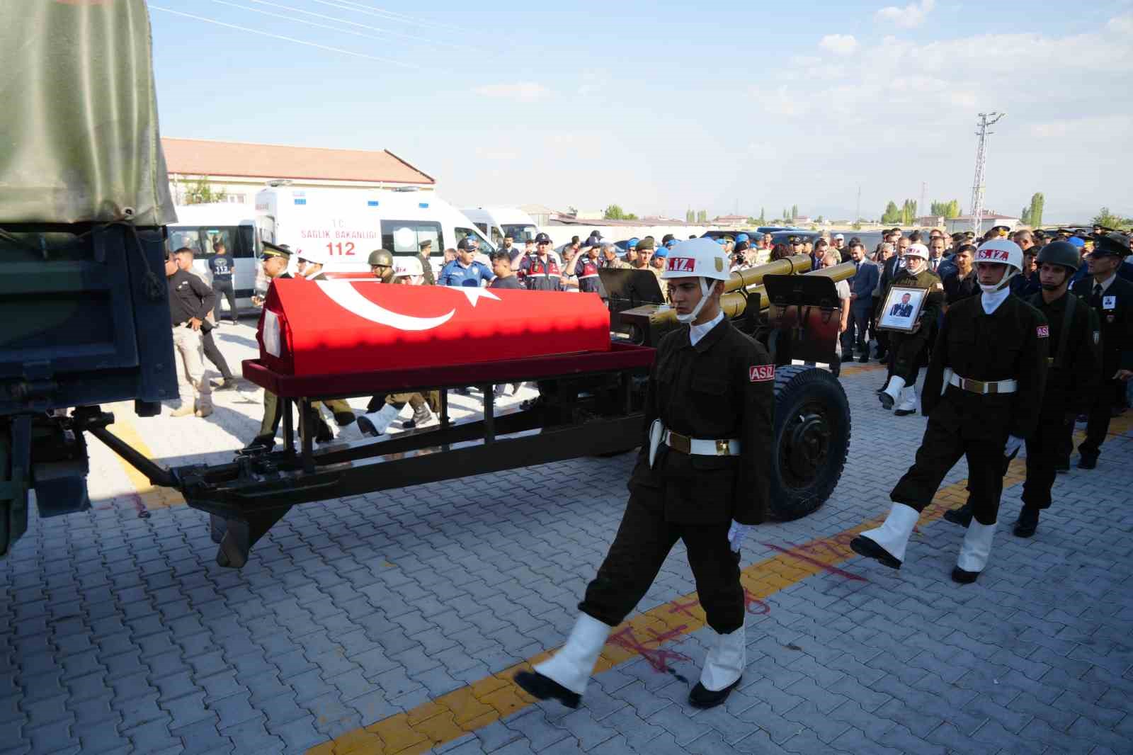 hava harp okulu ogrencisi veli bilgin memleketi nigdede son yolculuguna ugurlandi 5 3aZ9m74r