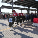 hava-harp-okulu-ogrencisi-veli-bilgin-memleketi-nigdede-son-yolculuguna-ugurlandi-p6qJF1rs.jpg