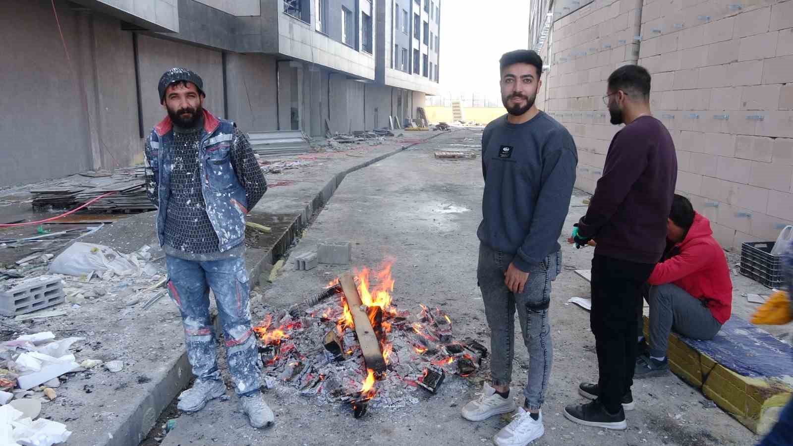 hava sicakliginin eksi 146 dereceye dustugu gole buz tuttu 7 44G9TLb2