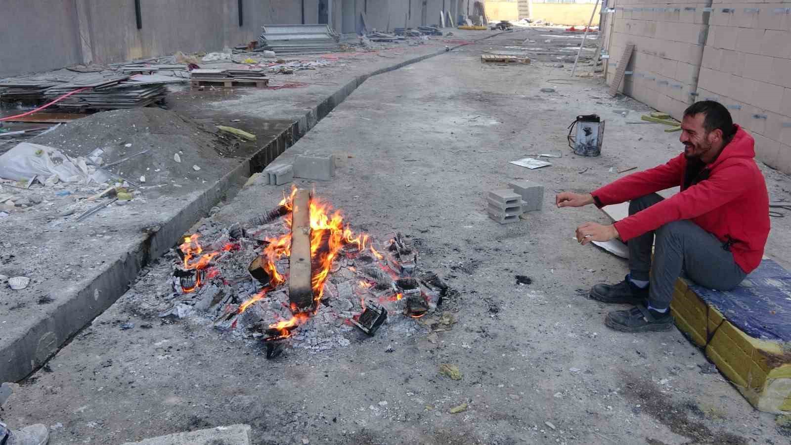 hava sicakliginin eksi 146 dereceye dustugu gole buz tuttu 8 DbABcLM5