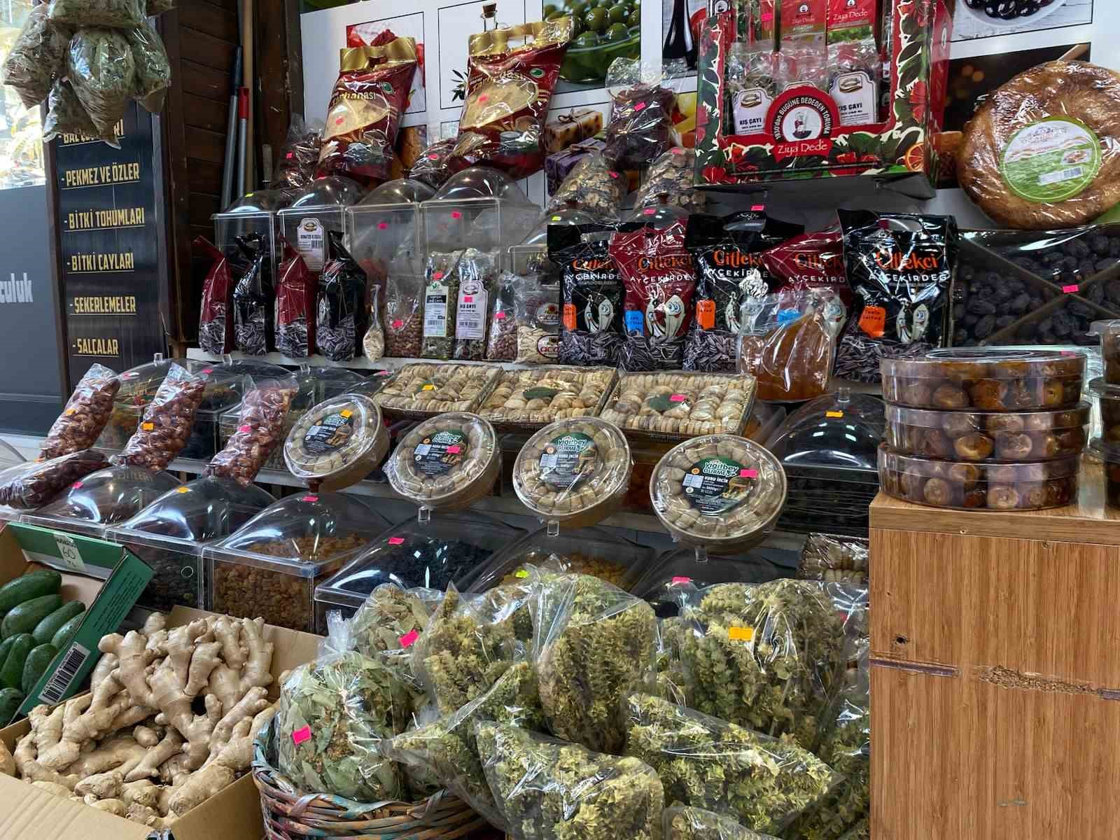 Hava sıcaklıkları 10 derece birden düştü, aktarlarda zencefil yok satıyor 7 hava sicakliklari 10 derece birden dustu aktarlarda zencefil yok satiyor 3 VGuGTB14