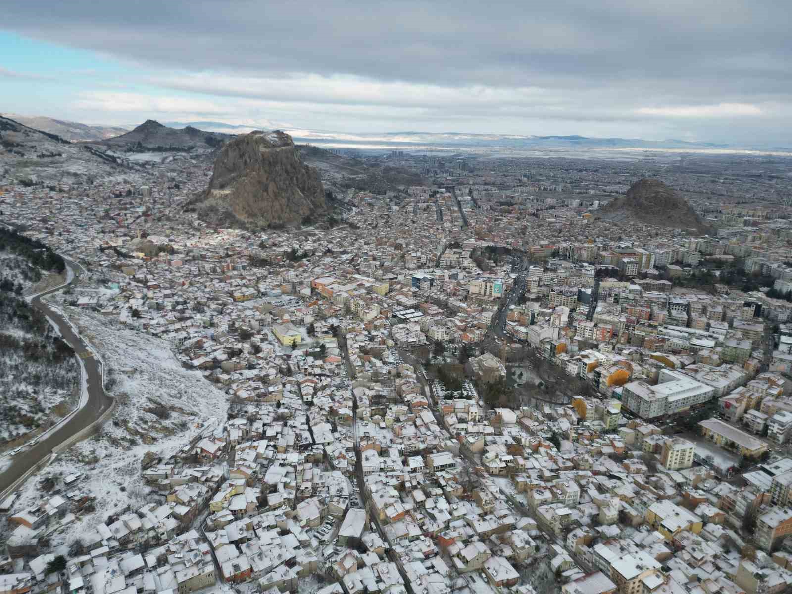 hava sicakliklarinin dustugu afyonkarahisar buz kesti 1 UMNX3bGf