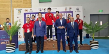 havali-tufek-karisik-takimindan-tarihi-madalya-sN7jBkTV.jpg