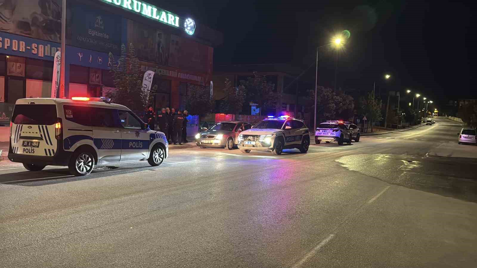 havaya ates acan surucunun savunmasi pes dedirtti canim sikkindi ondan dolayi ates ettim 2 8MKcukVb