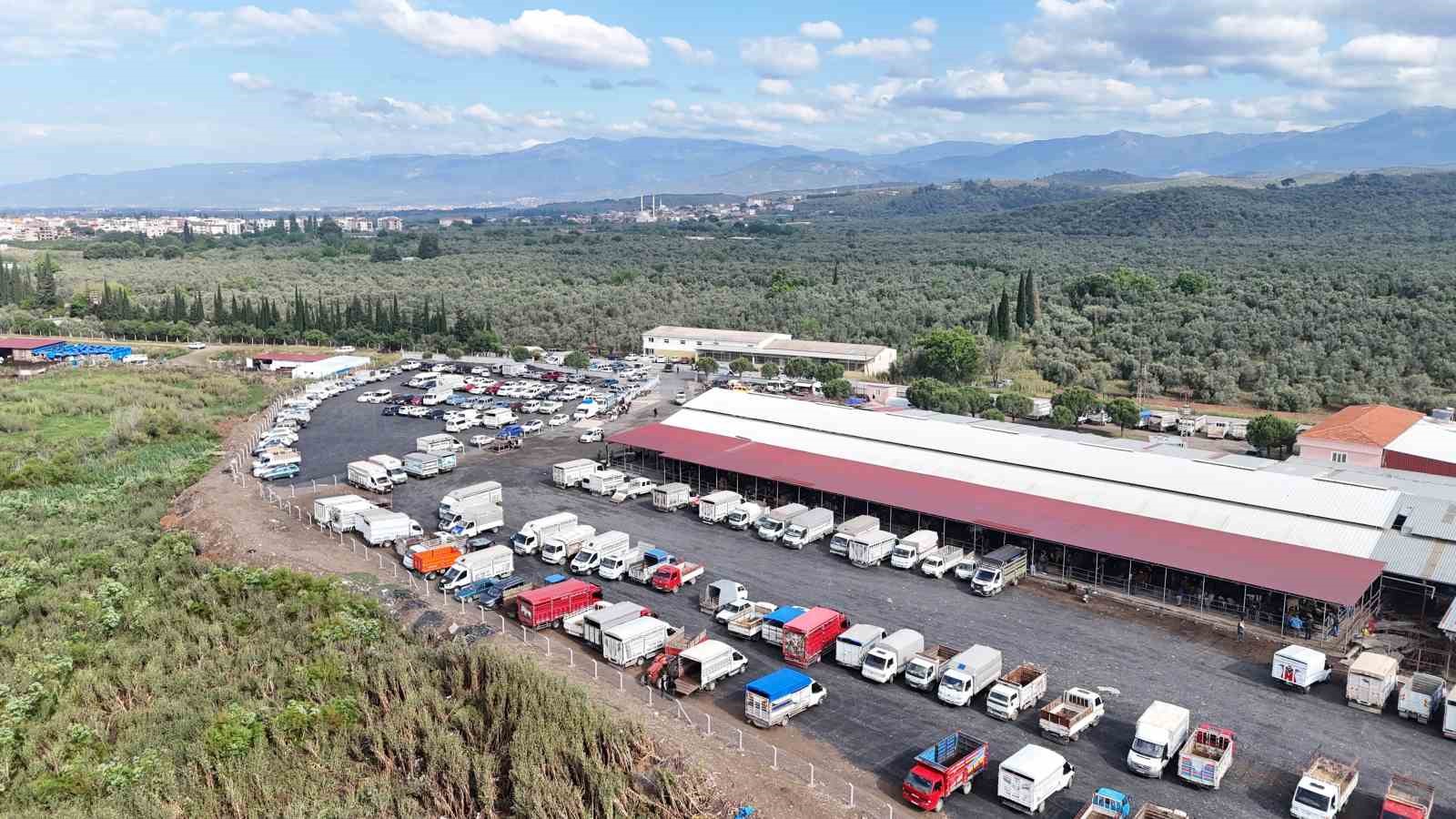 havran hayvan pazarinda tarihi arefe yogunlugu 8
