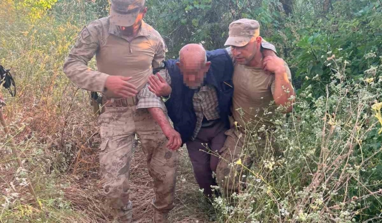 havranda-kaybolan-alzaymir-hastasi-8-saat-sonra-jandarma-ekiplerince-sag-olarak-bulundu-PPCmAMLf.jpg