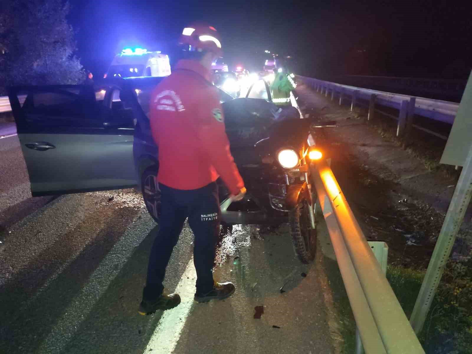 havranda otomobil ile motosiklet carpisti 1 yarali 1 ZaAmmjDT
