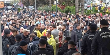 havzada-afet-bolgesi-cagrisi-vatandaslardan-belediye-onunde-tepki-qmBSYWyK.jpg