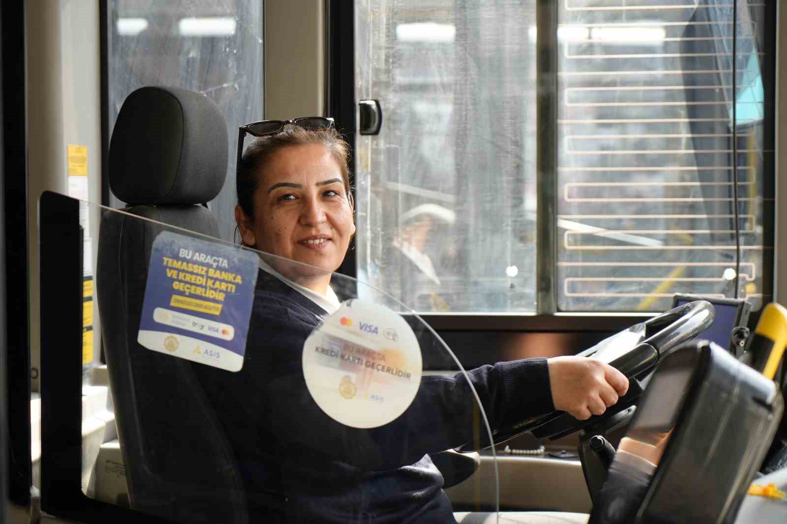 hayaliydi basardi sehrin ilk kadin otobus soforu oldu 0 FAT91wHf