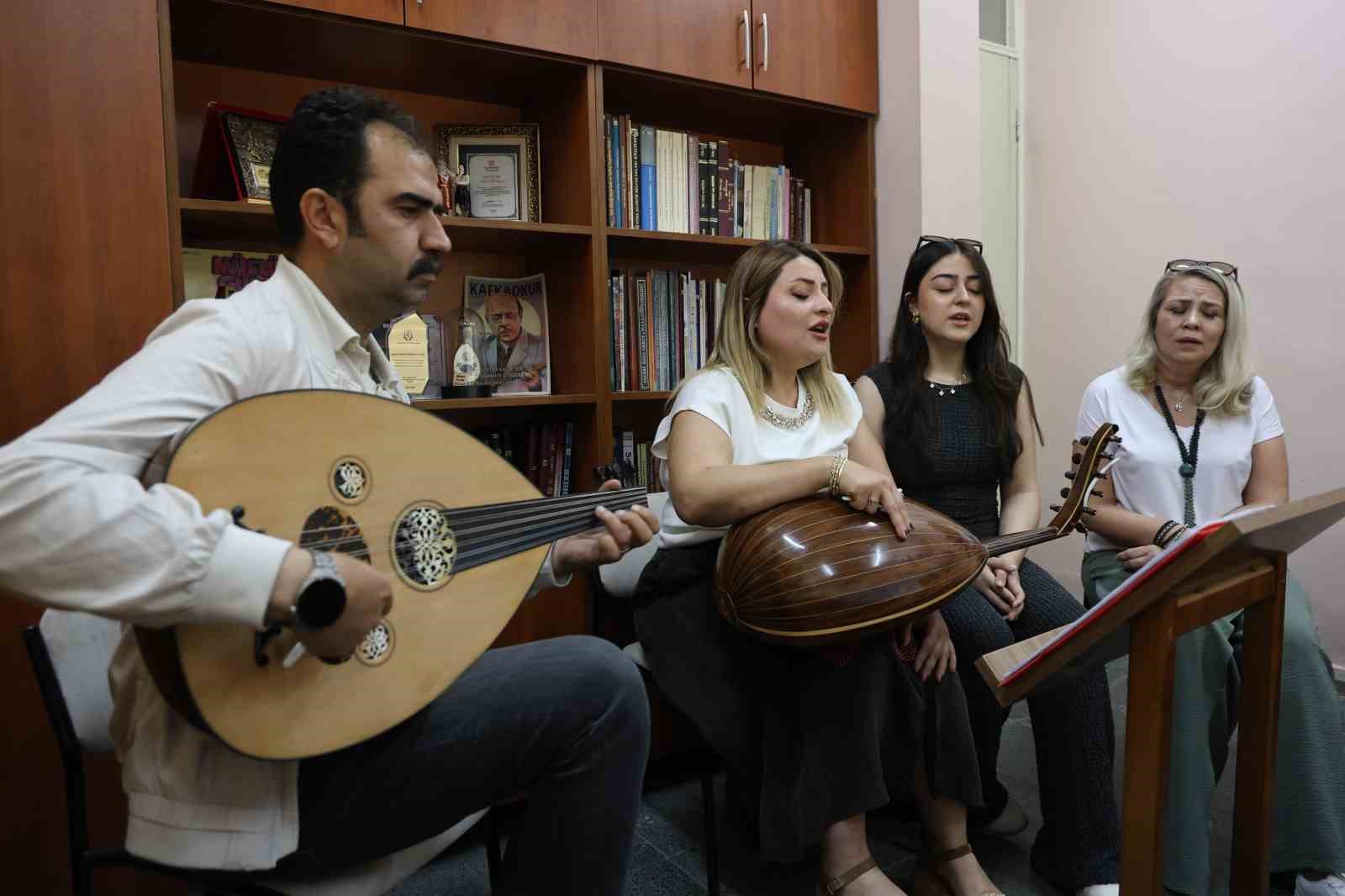 hayallerinden vazgecmedi beyaz onlugunu cikartip tekrar okula basladi 7