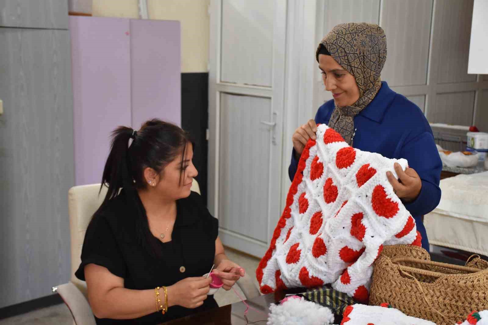 hayallerinin pesinden kosan kadinlar el sanatlari kooperatifi kurdu 5 CVNEWH2X